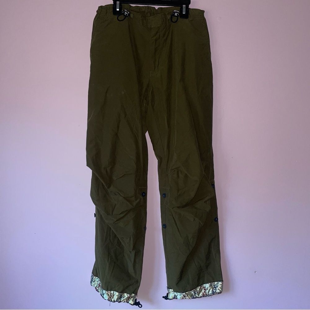 Abercrombie & Fitch Size S Olive Green Cargo Pants Japanese Floral